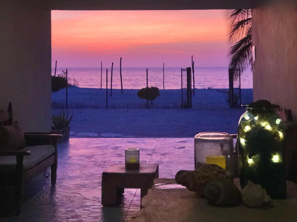 Playa 55 Beach Escape - Adults Only Guesthouse Селестун Экстерьер фото