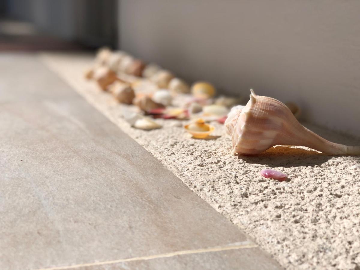 Playa 55 Beach Escape - Adults Only Guesthouse Селестун Экстерьер фото