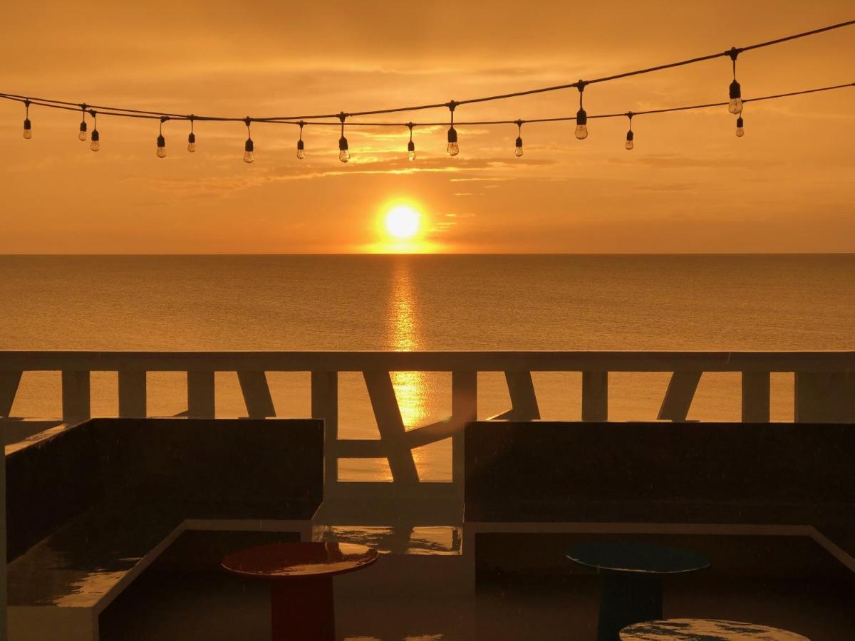 Playa 55 Beach Escape - Adults Only Guesthouse Селестун Экстерьер фото