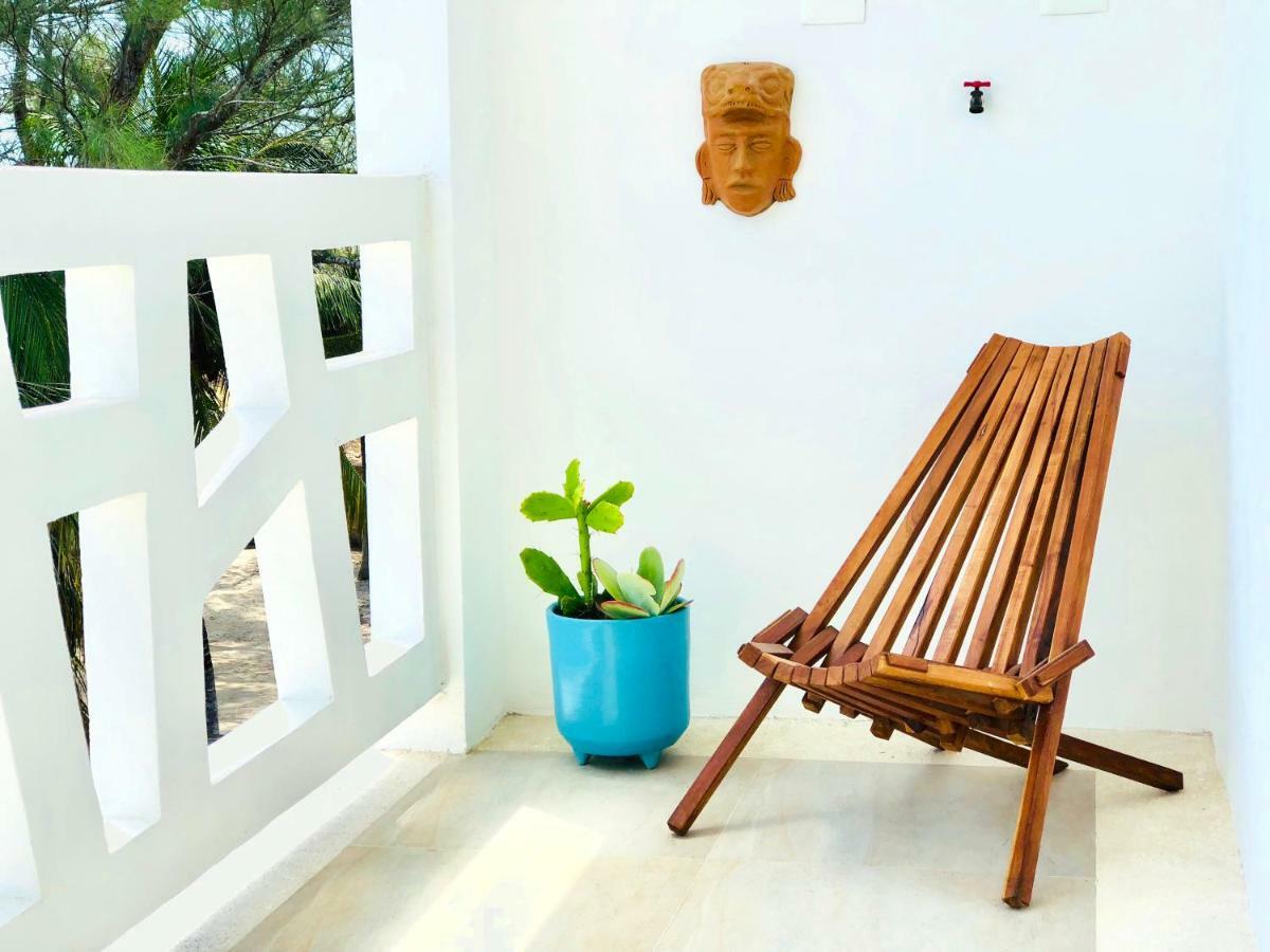 Playa 55 Beach Escape - Adults Only Guesthouse Селестун Экстерьер фото