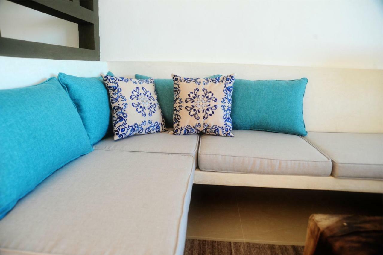Playa 55 Beach Escape - Adults Only Guesthouse Селестун Экстерьер фото