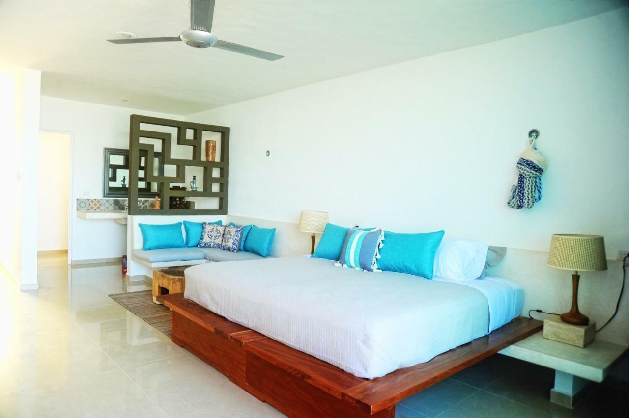 Playa 55 Beach Escape - Adults Only Guesthouse Селестун Экстерьер фото